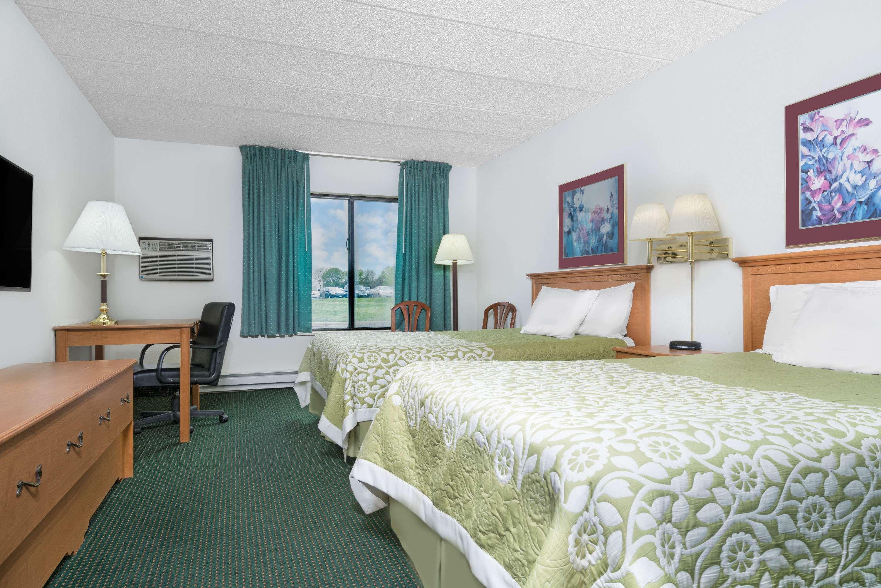 Days Inn By Wyndham St Cloud Saint Cloud Exterior photo